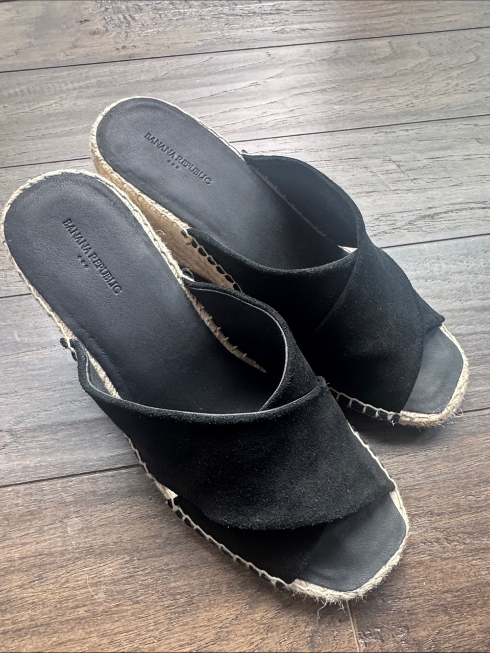 Banana Republic leather Wedge espadrille platforms